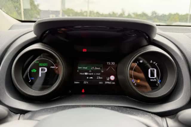 Toyota Yaris (2022) thumbnail 5