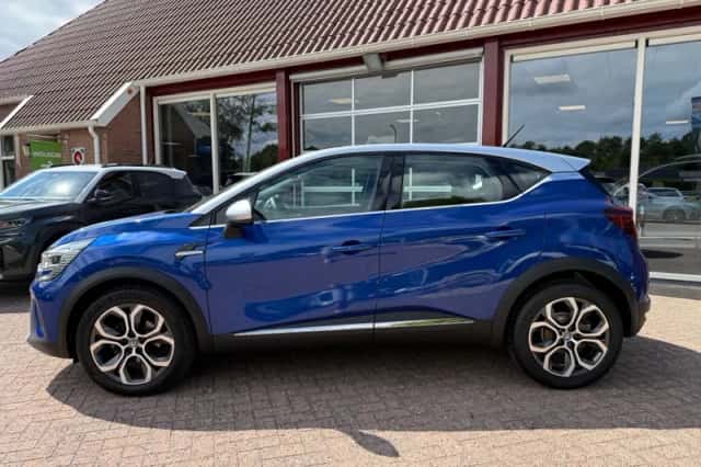 Renault Captur (2021) thumbnail 6