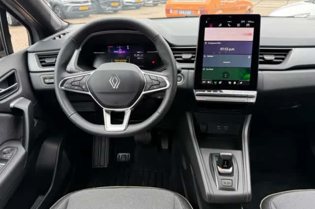 Renault Captur (2025) thumbnail 5