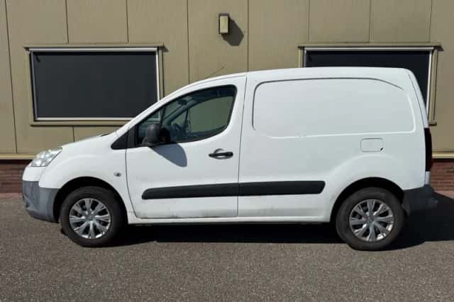 Peugeot e-Partner (2014) thumbnail 2