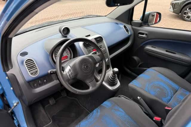 Opel Agila (2014) thumbnail 4