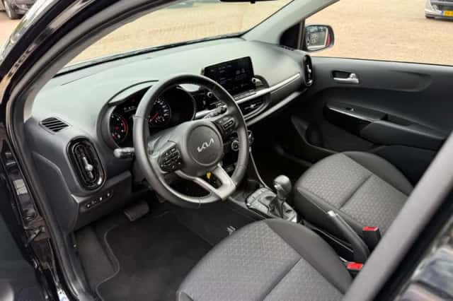 Kia Picanto (2024) thumbnail 4