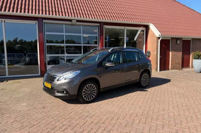 Peugeot 2008 (2015) thumbnail 6