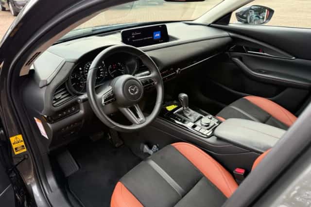 Mazda CX-30 (2024) thumbnail 4