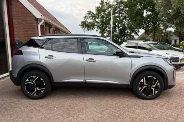 Peugeot 2008 (2025) thumbnail 2