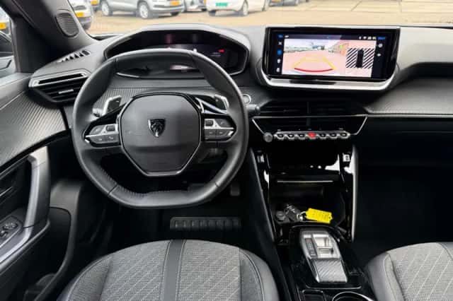 Peugeot 2008 (2025) thumbnail 5