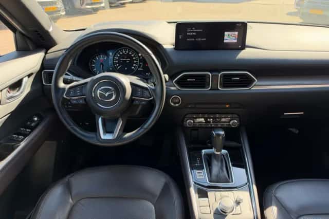 Mazda CX-5 (2023) thumbnail 5