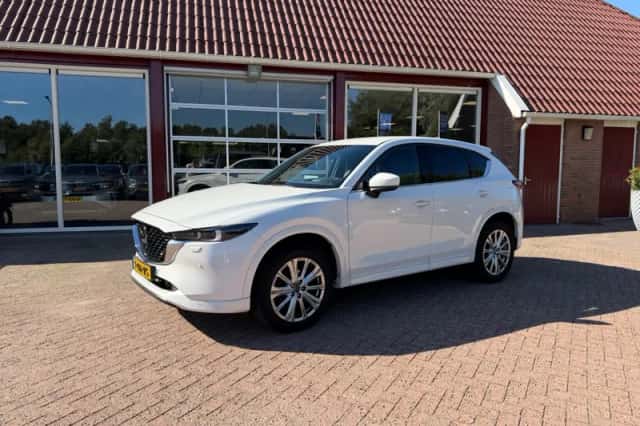 Mazda CX-5 (2023) thumbnail 6