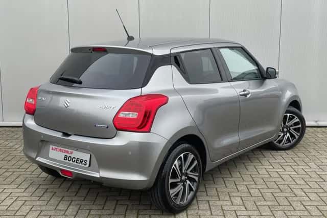 Suzuki Swift (2024) thumbnail 2