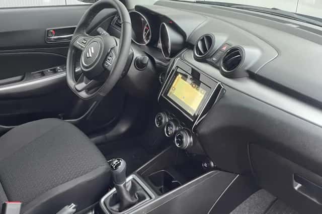 Suzuki Swift (2024) thumbnail 5