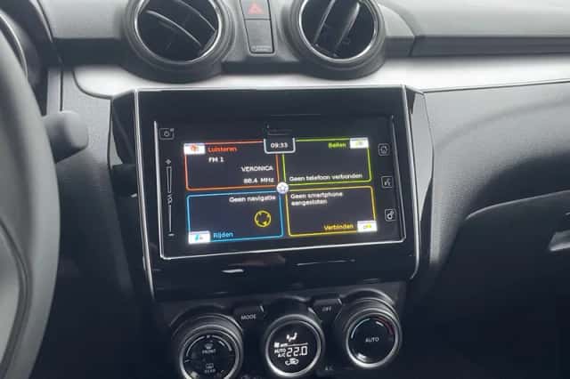 Suzuki Swift (2024) thumbnail 6