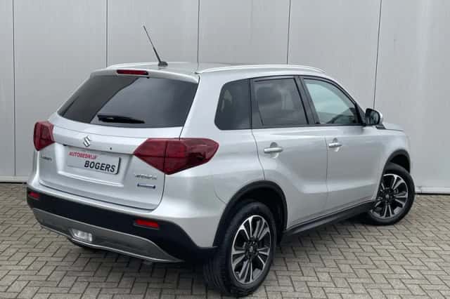 Suzuki Vitara (2024) thumbnail 2