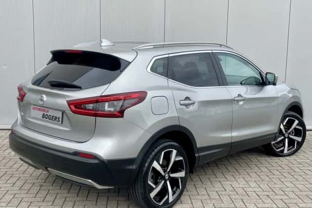 Nissan Qashqai (2018) thumbnail 2