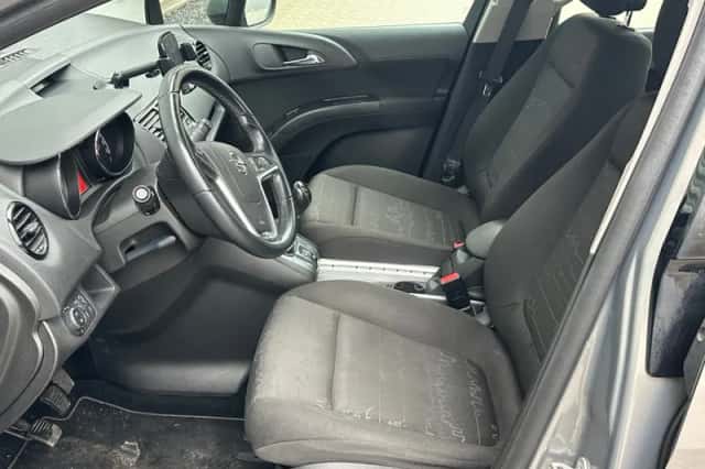 Opel Meriva (2011) thumbnail 6