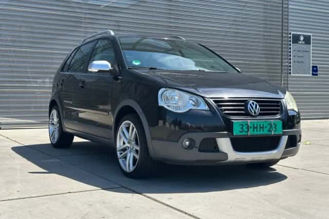 Volkswagen Polo (2008) thumbnail 2