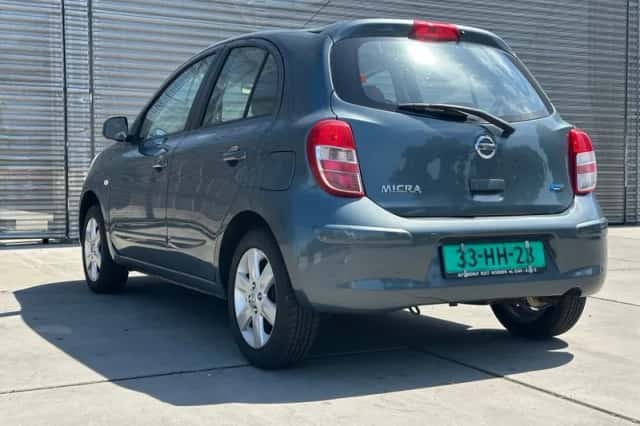 Nissan Micra (2011) thumbnail 4