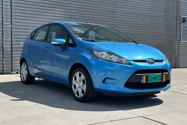 Ford Fiesta (2012) thumbnail 2