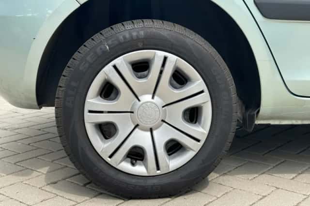 Škoda Fabia (2010) thumbnail 5