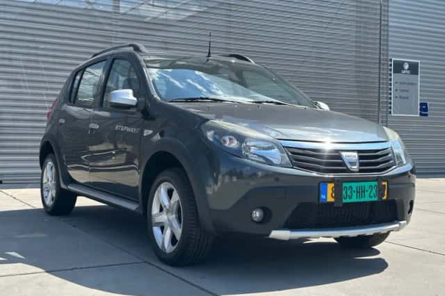 Dacia Sandero (2011) thumbnail 2
