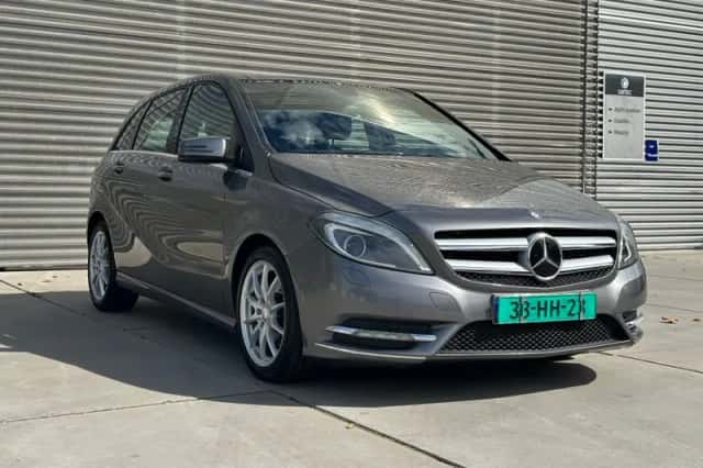 Mercedes-Benz B-Klasse (2013) thumbnail 2