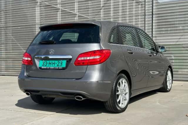 Mercedes-Benz B-Klasse (2013) thumbnail 3
