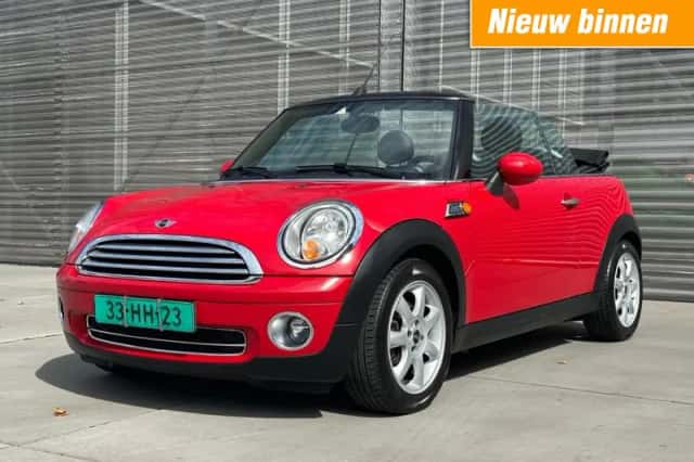 MINI Cabrio (2010) thumbnail 1