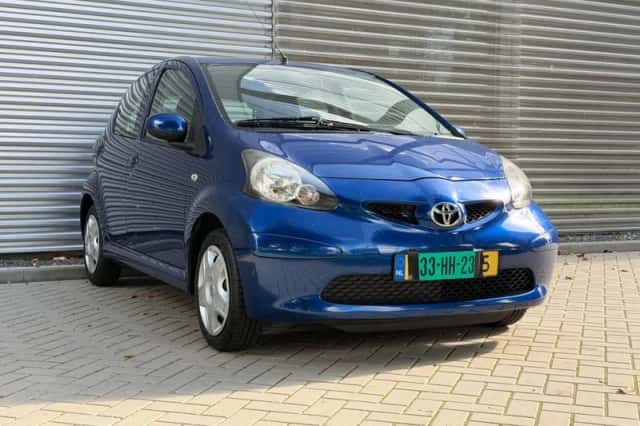 Toyota Aygo (2008) thumbnail 2