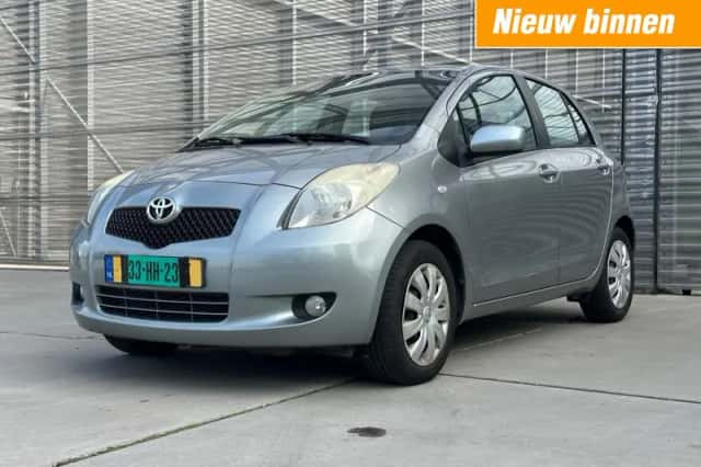 Toyota Yaris (2008) thumbnail 1