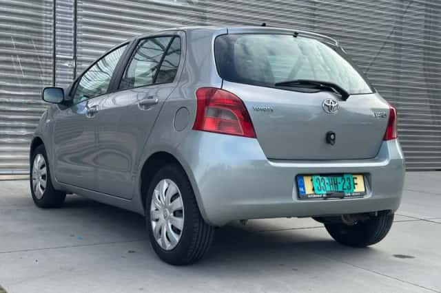 Toyota Yaris (2008) thumbnail 4