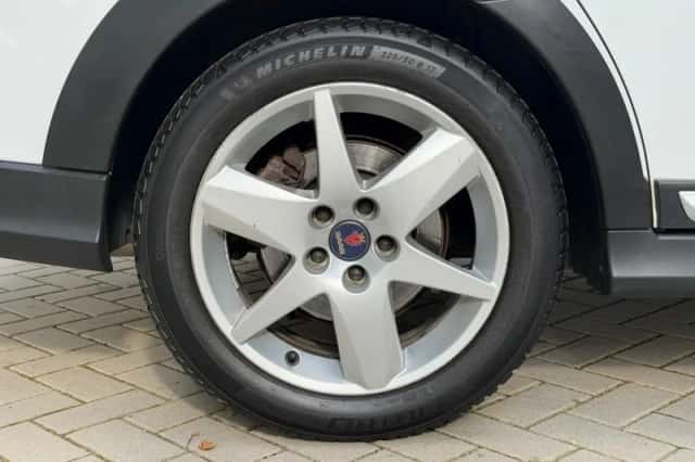 Saab 9-3 (2009) thumbnail 5