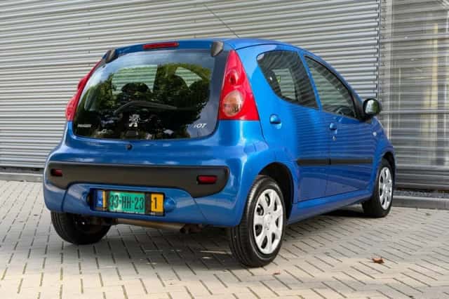 Peugeot 107 (2010) thumbnail 3