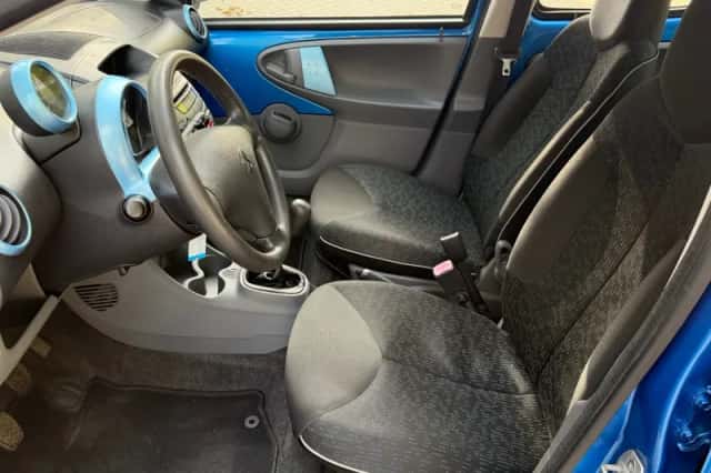Peugeot 107 (2010) thumbnail 6