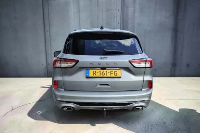Ford Kuga (2021) thumbnail 5