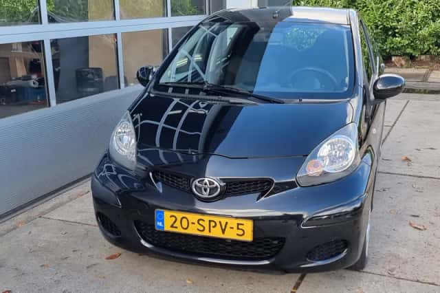 Toyota Aygo (2010) thumbnail 4