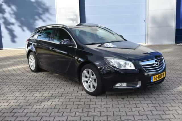 Opel Insignia (2009) thumbnail 1