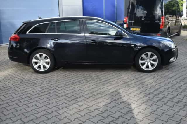 Opel Insignia (2009) thumbnail 6