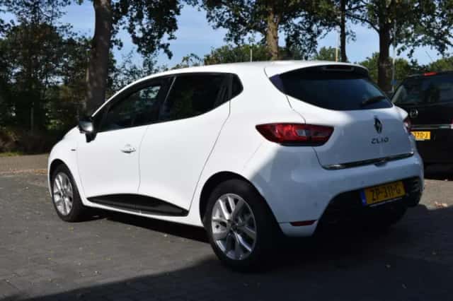 Renault Clio (2019) thumbnail 4