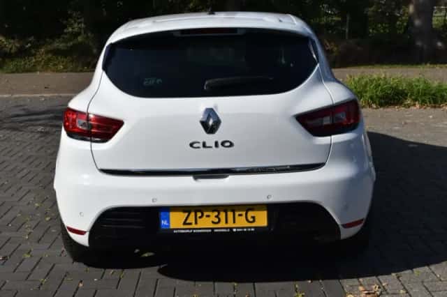 Renault Clio (2019) thumbnail 5