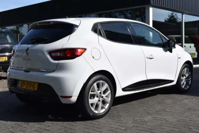 Renault Clio (2019) thumbnail 6