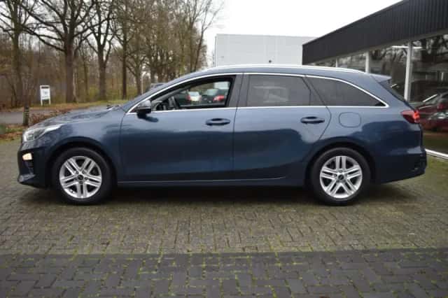 Kia Ceed (2019) thumbnail 3