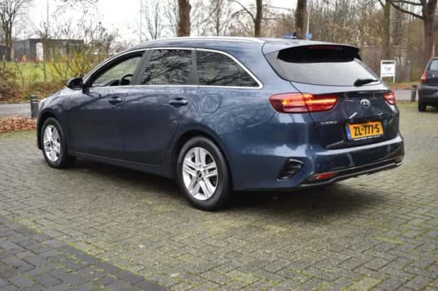 Kia Ceed (2019) thumbnail 4