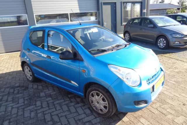 Suzuki Alto (2009) thumbnail 3