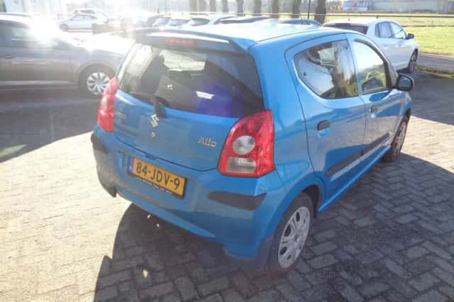 Suzuki Alto (2009) thumbnail 4
