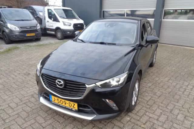Mazda CX-3 (2015) thumbnail 2
