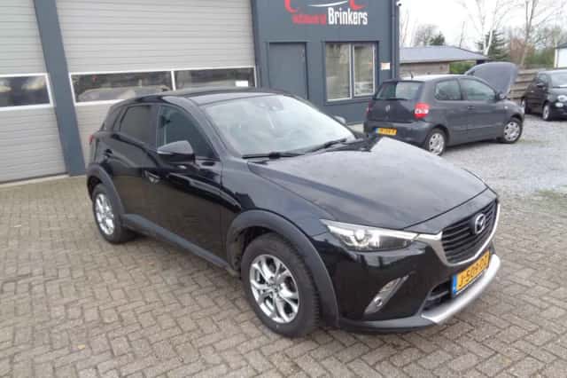 Mazda CX-3 (2015) thumbnail 3