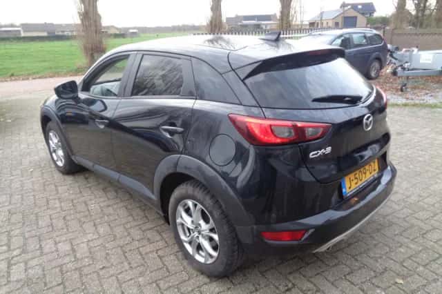 Mazda CX-3 (2015) thumbnail 5