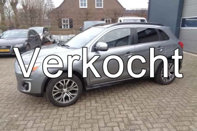 Mitsubishi ASX (2016) thumbnail 1