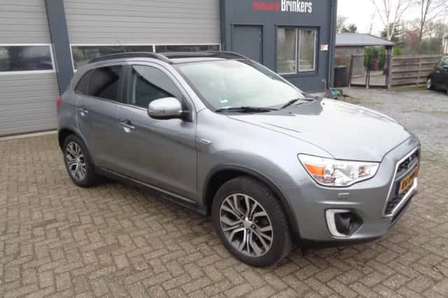 Mitsubishi ASX (2016) thumbnail 3