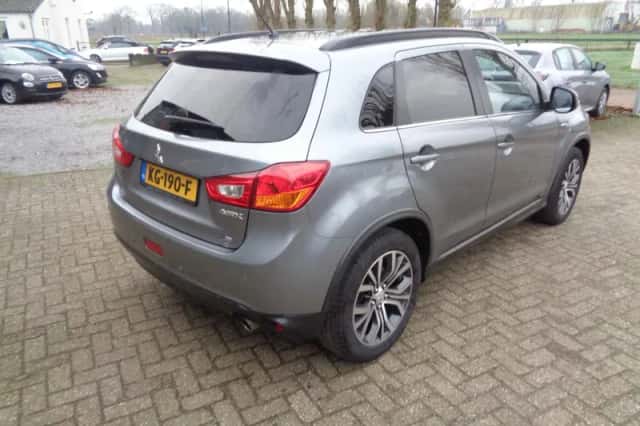 Mitsubishi ASX (2016) thumbnail 4