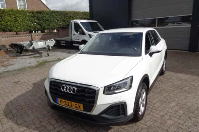 Audi Q2 (2022) thumbnail 2